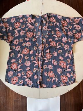 Floral Coral & Grey Short Sleeve Women’s Kimono
